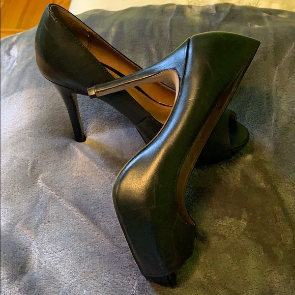 Aldo gorgeous heels
